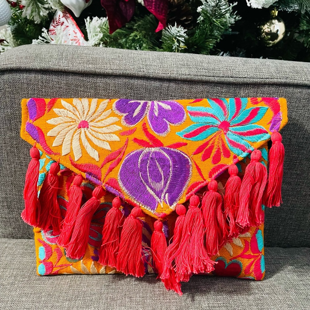 Handmade clutch/crossbody purse ❤️